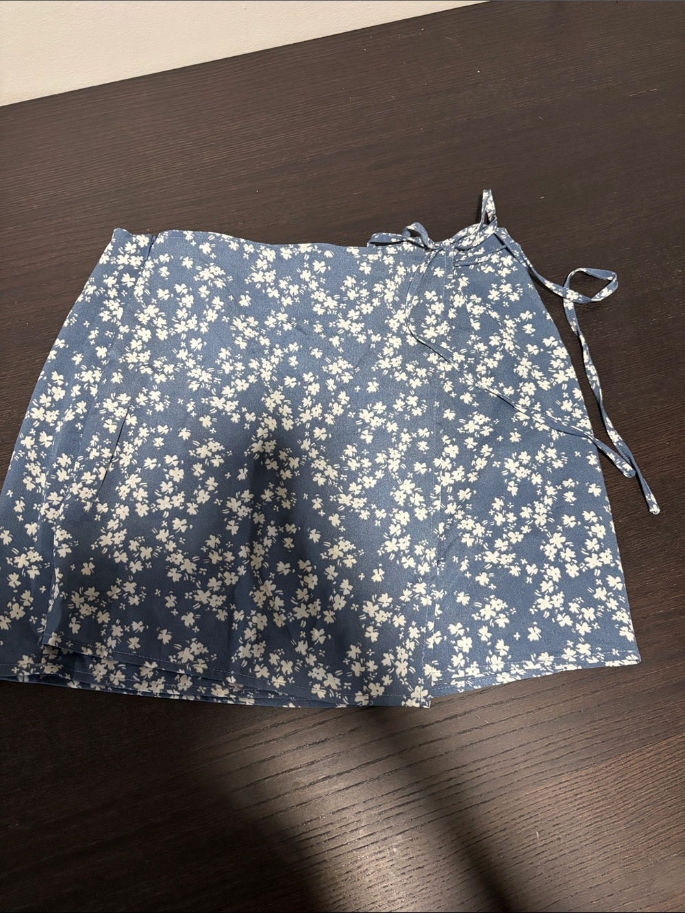 SHEIN Blue Floral Wrap Mini Skirt